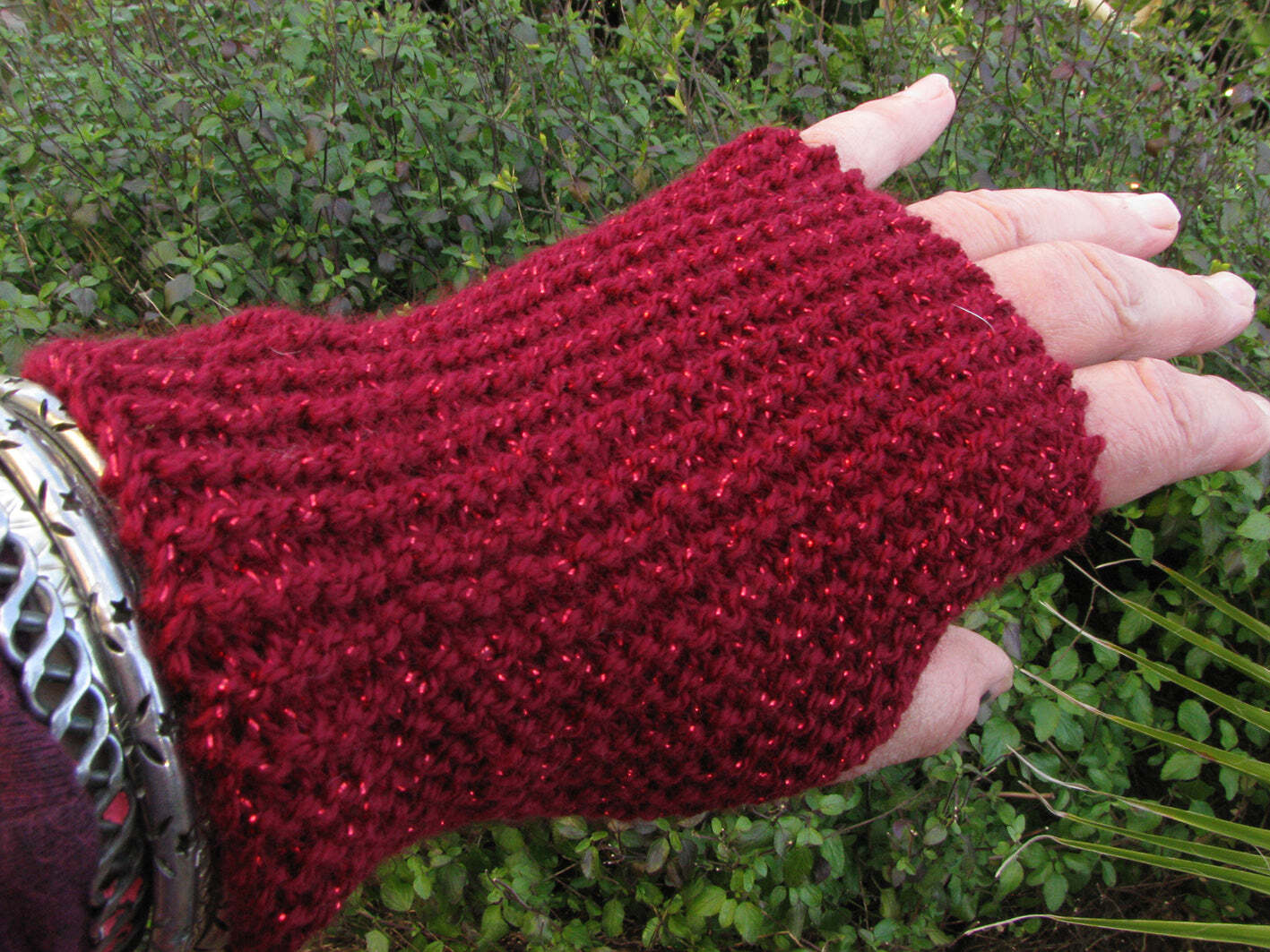 Red Speckled Gloves